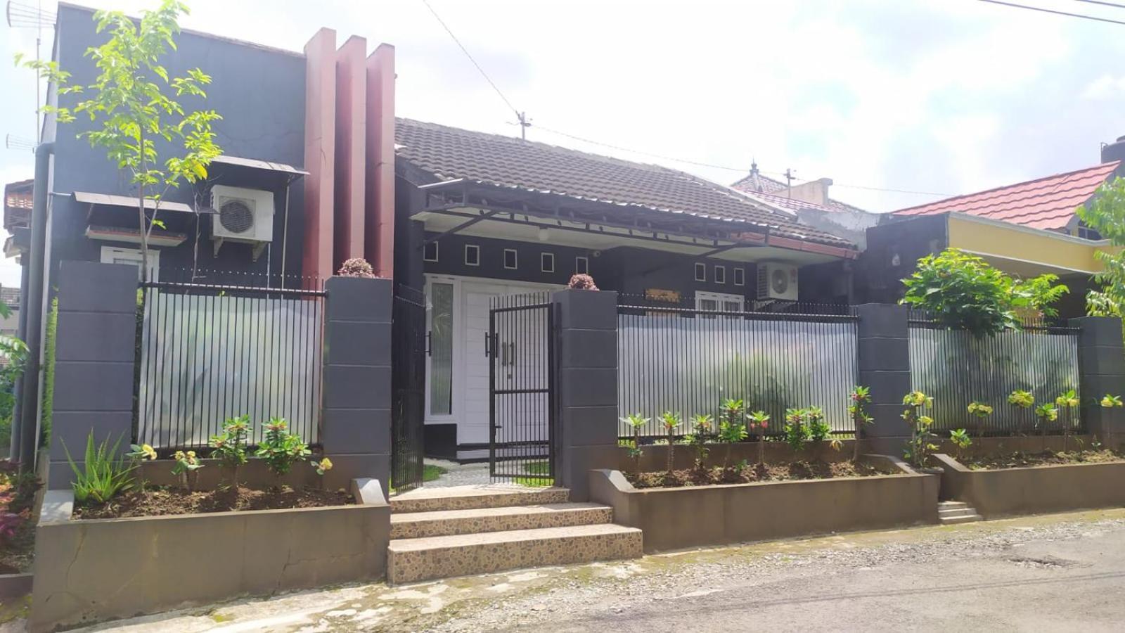 Endah Homestay Syariah ปูร์โวเคอร์โต ภายนอก รูปภาพ
